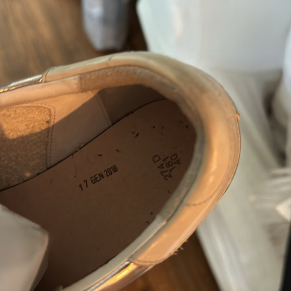 Golden Goose Superstar Authentic size 40 gold stars and metallic pink! 🤩 - Picture 6 of 6